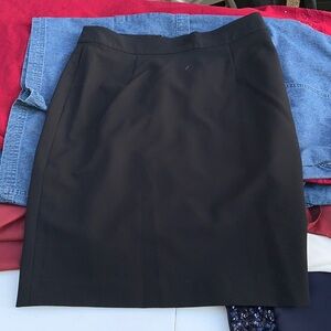 5/$25 Basic black pencil skirt